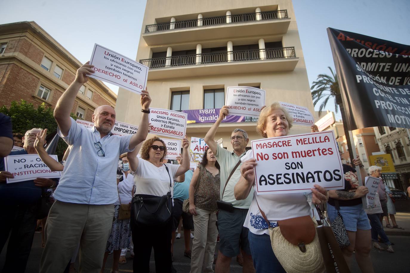 Fotos: Concentración en Murcia contra los «asesinatos» en Melilla