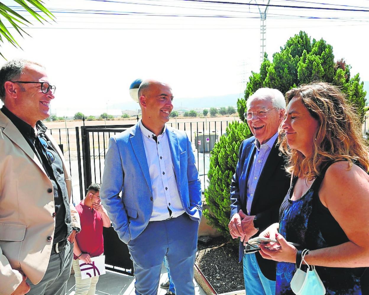 Ángel Navarro, Eliseo García, Tomás Zamora y Asunción Santos. 