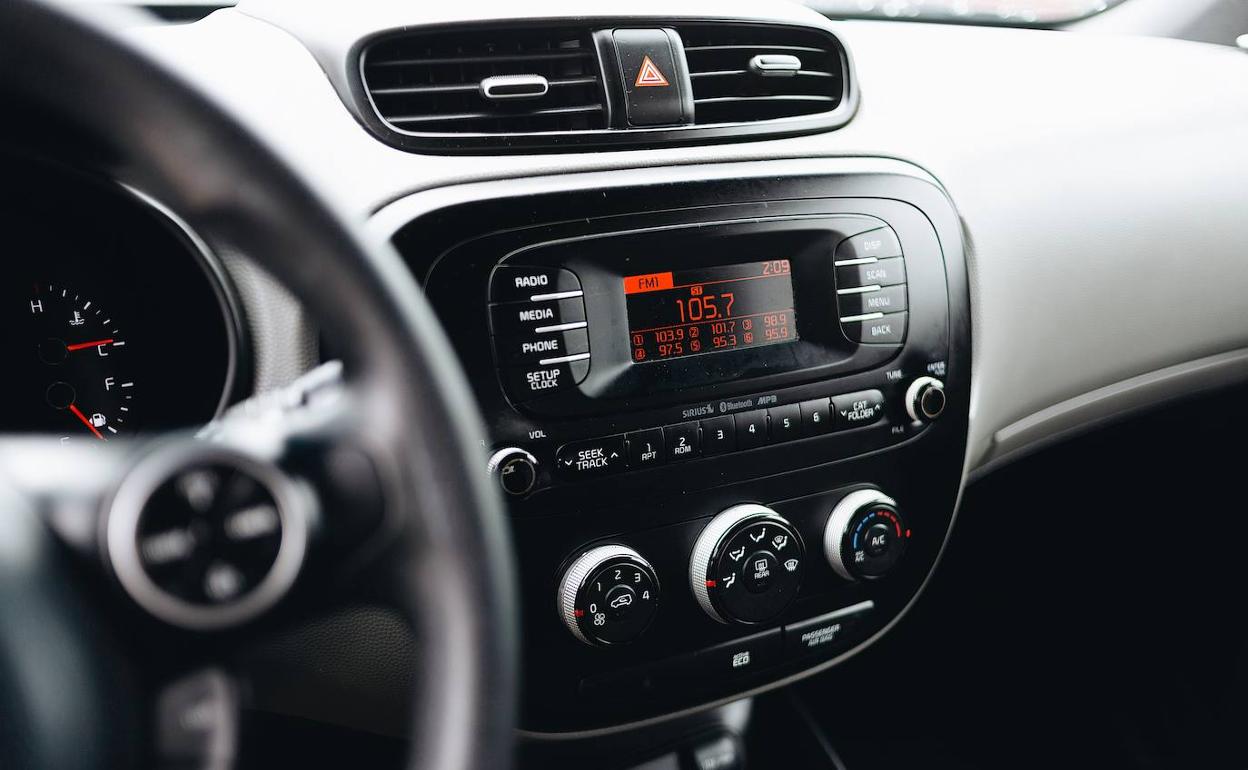 El truco para que el aire acondicionado del coche llegue a todos los pasajeros