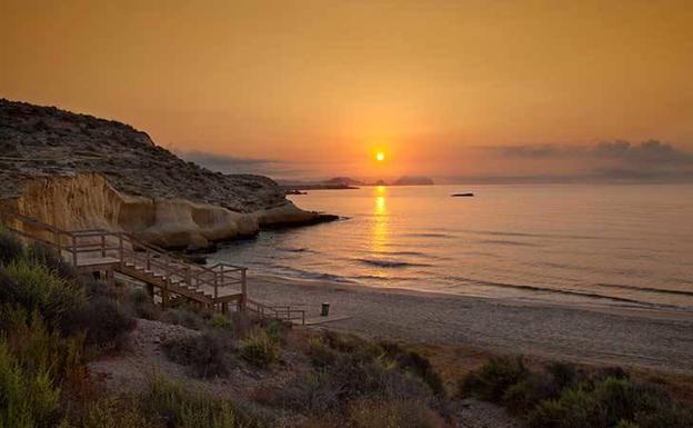 Una playa de la Región de Murcia, entre las más bonitas de España para National Geographic