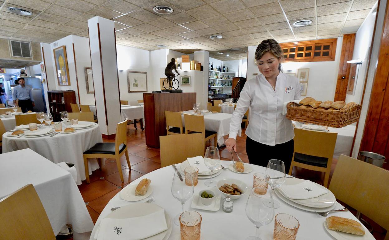 Salón del restaurante Morales, en la avenida Constitución.