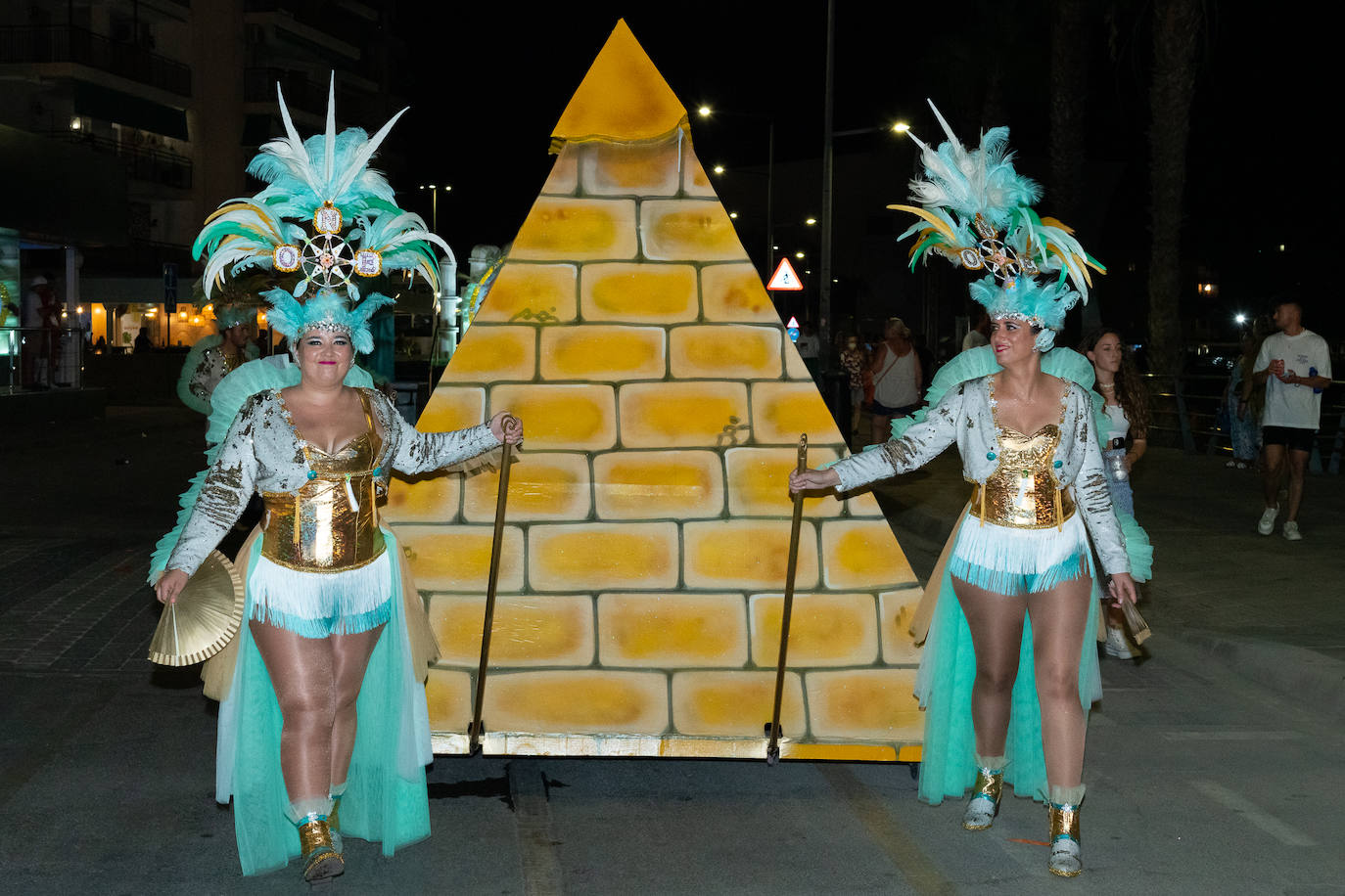 Fotos: El primer gran desfile del Carnaval de Águilas, en imágenes