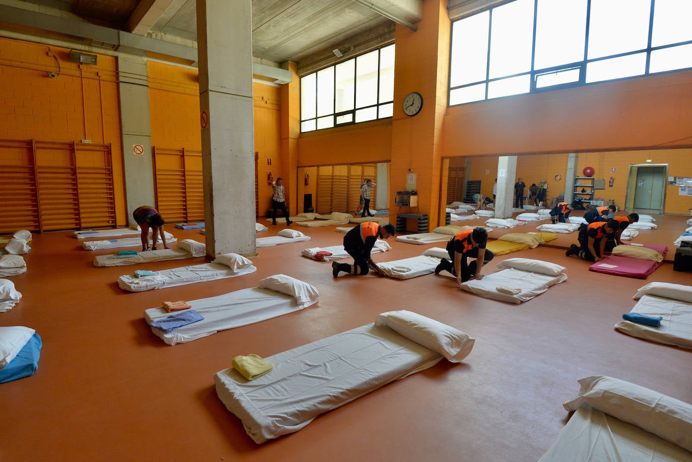 Fotos: El calor extremo moviliza a los servicios sociales en Murcia