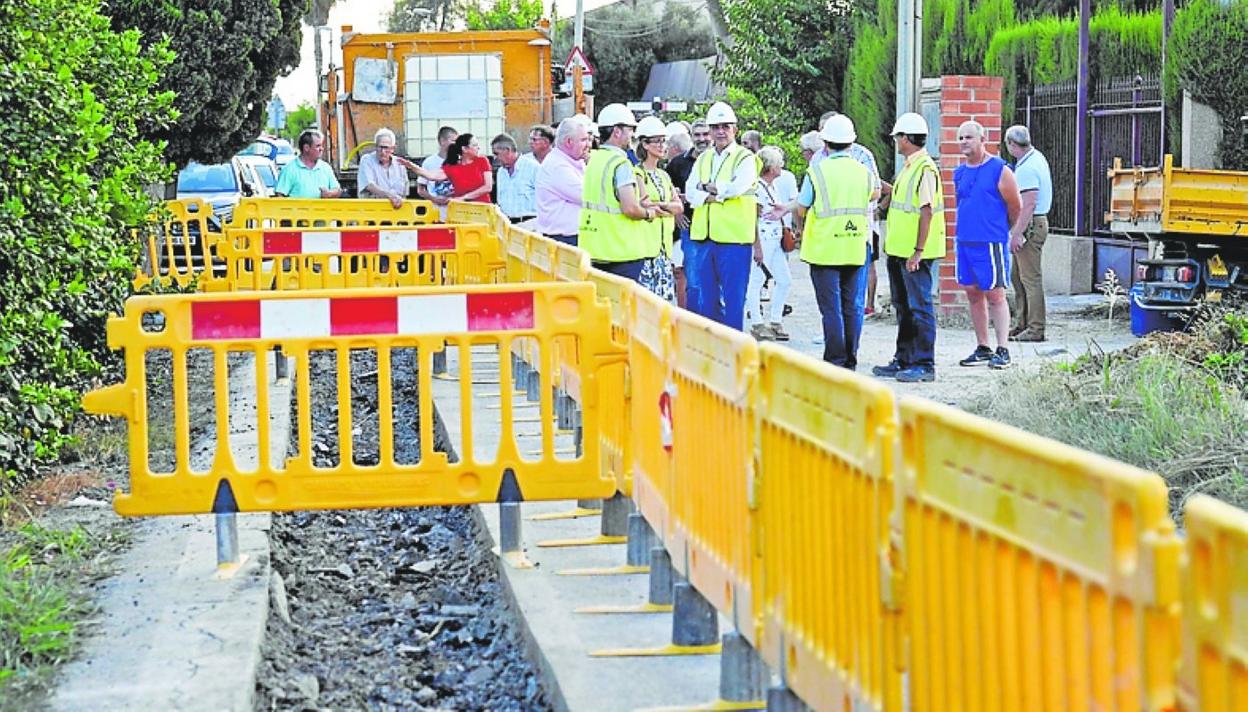 Obras en marcha en Llano de Brujas. 