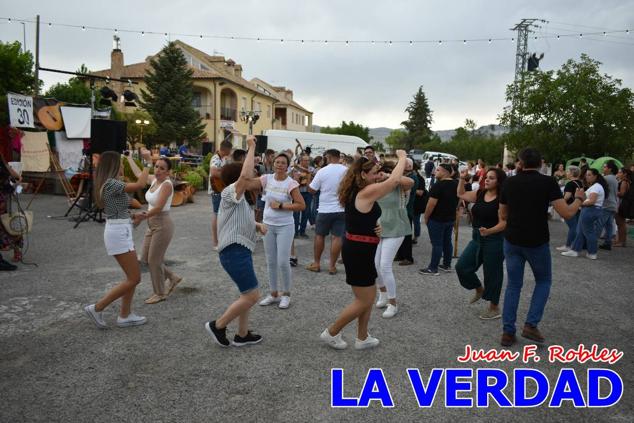 El pasado sábado, 30 de julio del 2022, en la explanada junto al Restaurante El Cortijo, en el Campo de San Juan, se celebró el XXX ENCUENTRO DE CUADRILLAS DE ANIMEROS EN EL NOROESTE MURCIANO. Las cuadrillas invitadas empezaron a llegar y a hacer música mientras se hacía la hora de degustar una merienda/cena que se les ofreció a las mismas. A continuación tuvo lugar el homenaje a Salvador Ondoño López, fallecido hace solo unos días.