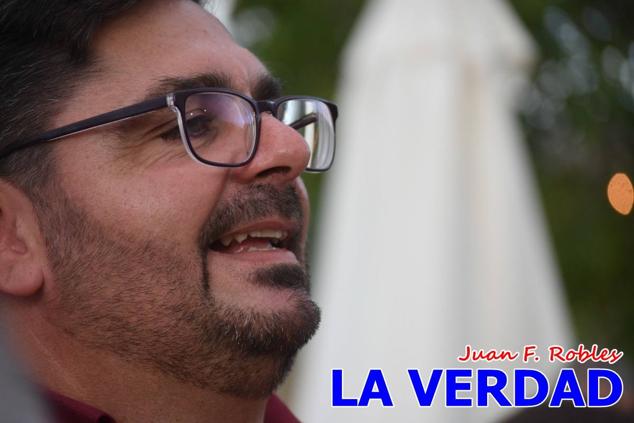 El pasado sábado, 30 de julio del 2022, en la explanada junto al Restaurante El Cortijo, en el Campo de San Juan, se celebró el XXX ENCUENTRO DE CUADRILLAS DE ANIMEROS EN EL NOROESTE MURCIANO. Las cuadrillas invitadas empezaron a llegar y a hacer música mientras se hacía la hora de degustar una merienda/cena que se les ofreció a las mismas. A continuación tuvo lugar el homenaje a Salvador Ondoño López, fallecido hace solo unos días.