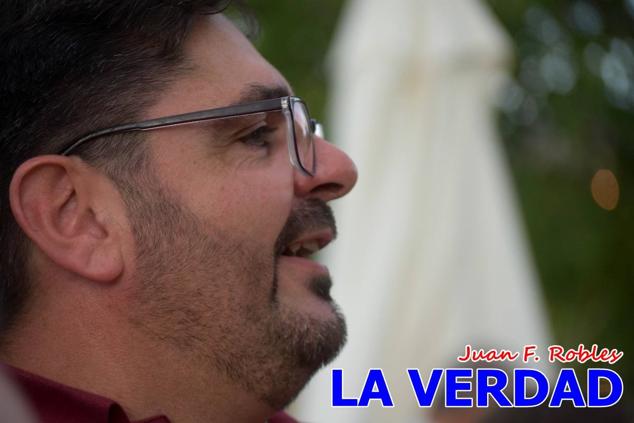 El pasado sábado, 30 de julio del 2022, en la explanada junto al Restaurante El Cortijo, en el Campo de San Juan, se celebró el XXX ENCUENTRO DE CUADRILLAS DE ANIMEROS EN EL NOROESTE MURCIANO. Las cuadrillas invitadas empezaron a llegar y a hacer música mientras se hacía la hora de degustar una merienda/cena que se les ofreció a las mismas. A continuación tuvo lugar el homenaje a Salvador Ondoño López, fallecido hace solo unos días.