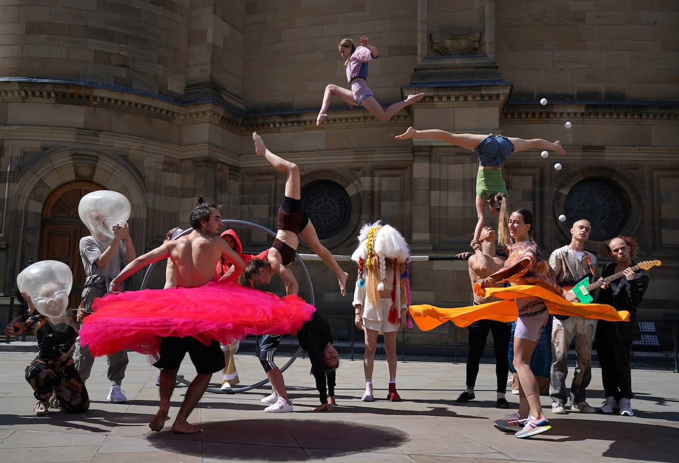 Fotos: El circo toma las calles de Edimburgo
