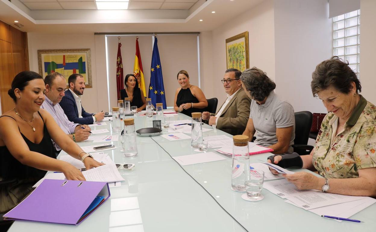 Reunión del Comité Ejecutivo de la Feria Oficial de Artesanía de la Región de Murcia, Feramur.