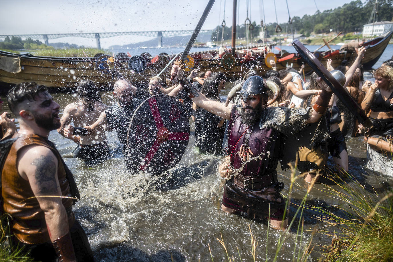 Fotos: Los vikingos desembarcan en Pontevedra