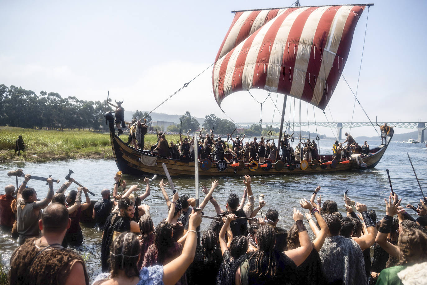 Fotos: Los vikingos desembarcan en Pontevedra