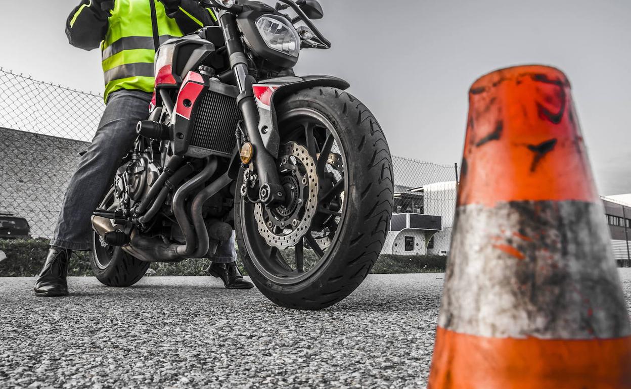 Qué vehículos pueden conducir los menores de edad, según la DGT