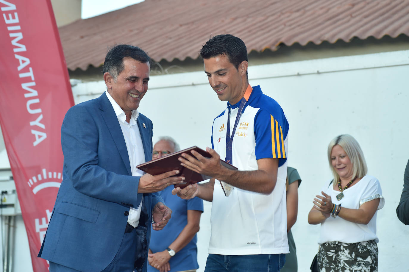 Fotos: Homenaje a Miguel Ángel López en Llano de Brujas