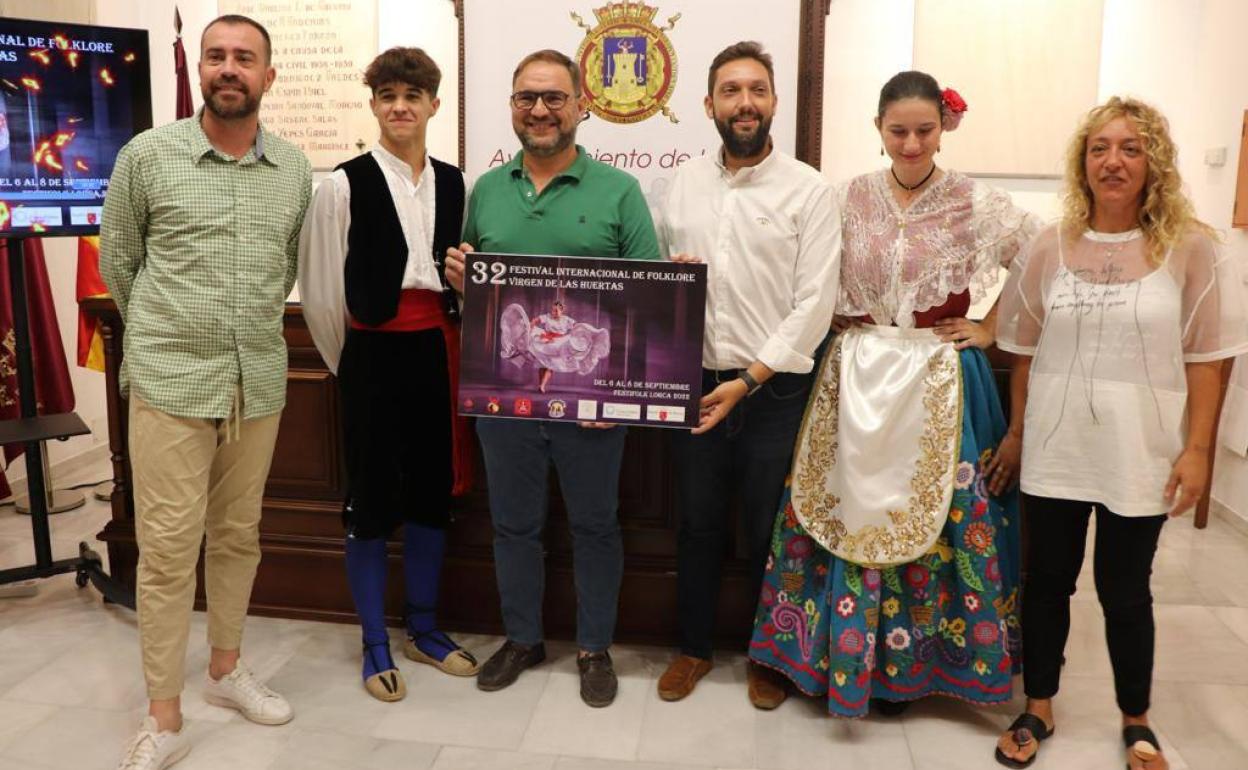 El Ayuntamiento de Lorca presenta el XXXII Festival Internacional de Folklore Virgen de las Huertas.