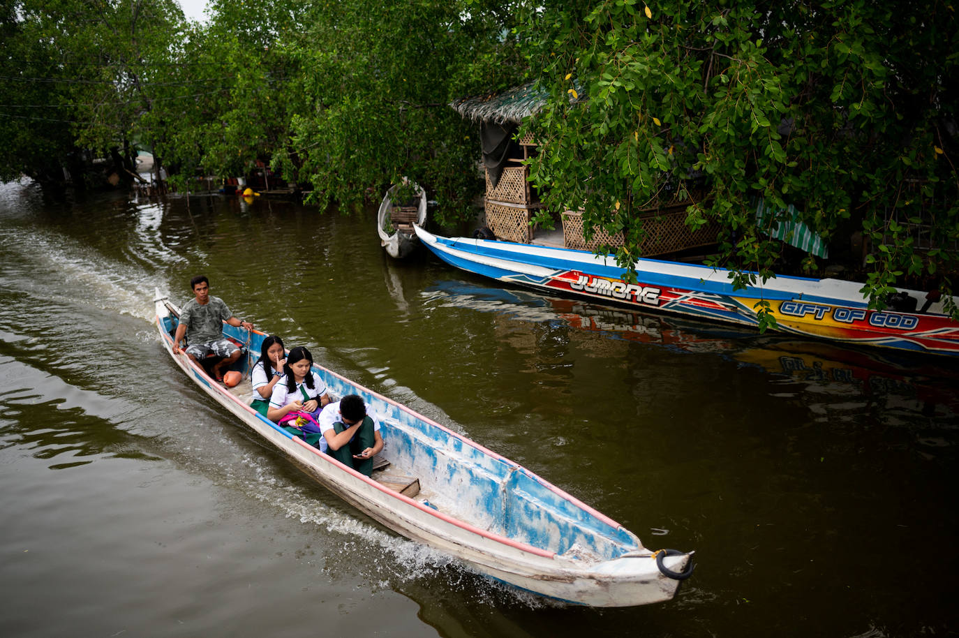 Fotos: Clases pasadas por agua