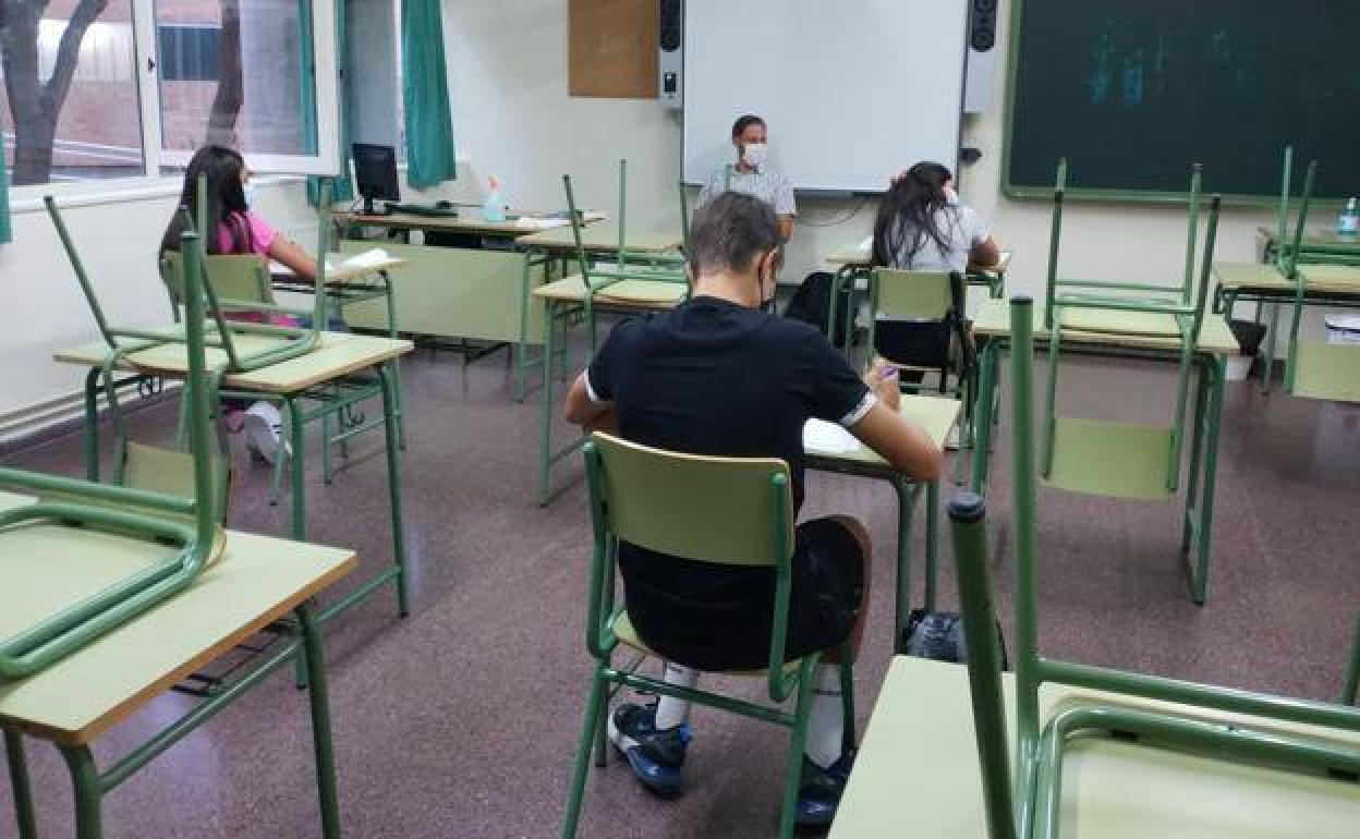 Alumnos en el IES La Flota de Murcia, en una imagen de archivo. 