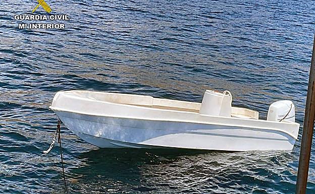 Detenidos tres 'pateristas' que se dieron a la fuga tras desembarcar a cinco personas en Mazarrón