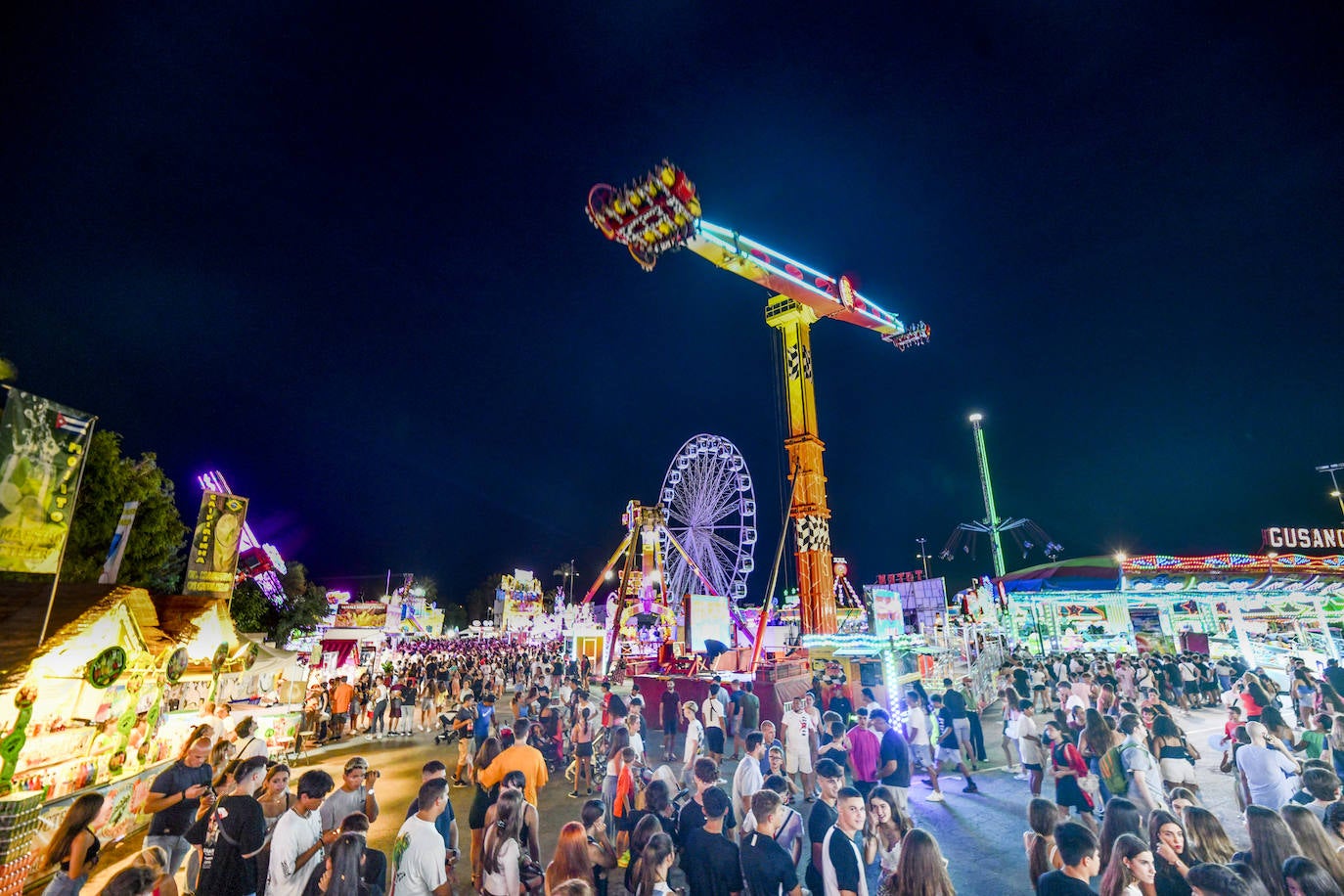 Fotos: Las atracciones convierten La Fica en el epicentro de la diversión de la Feria de Murcia