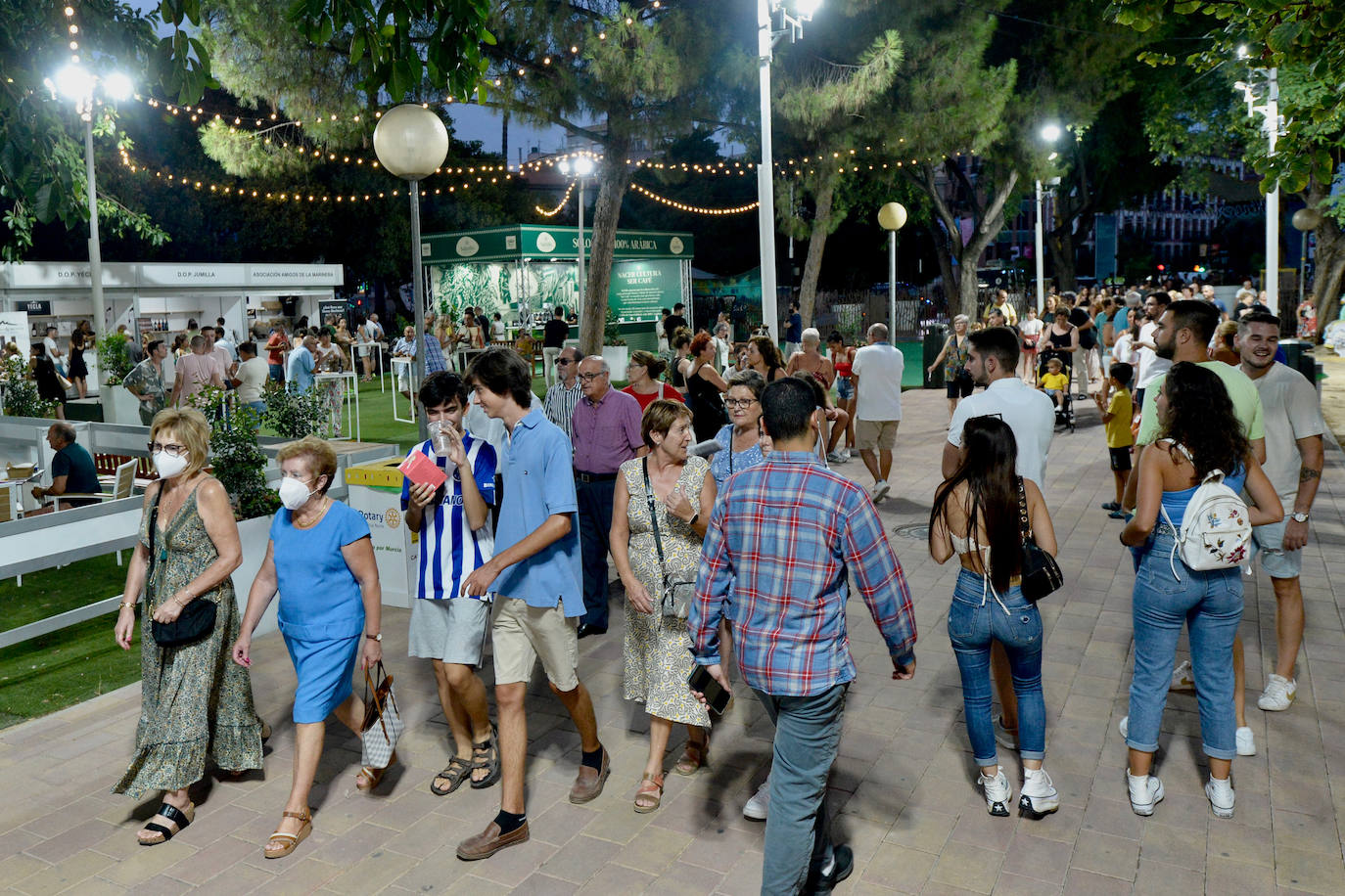 Fotos: Los murcianos abarrotan Los Huertos