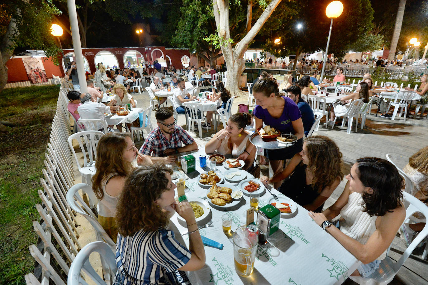 Fotos: Los murcianos abarrotan Los Huertos
