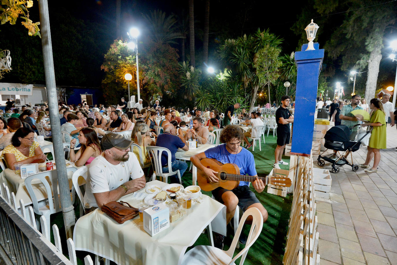 Fotos: Los murcianos abarrotan Los Huertos
