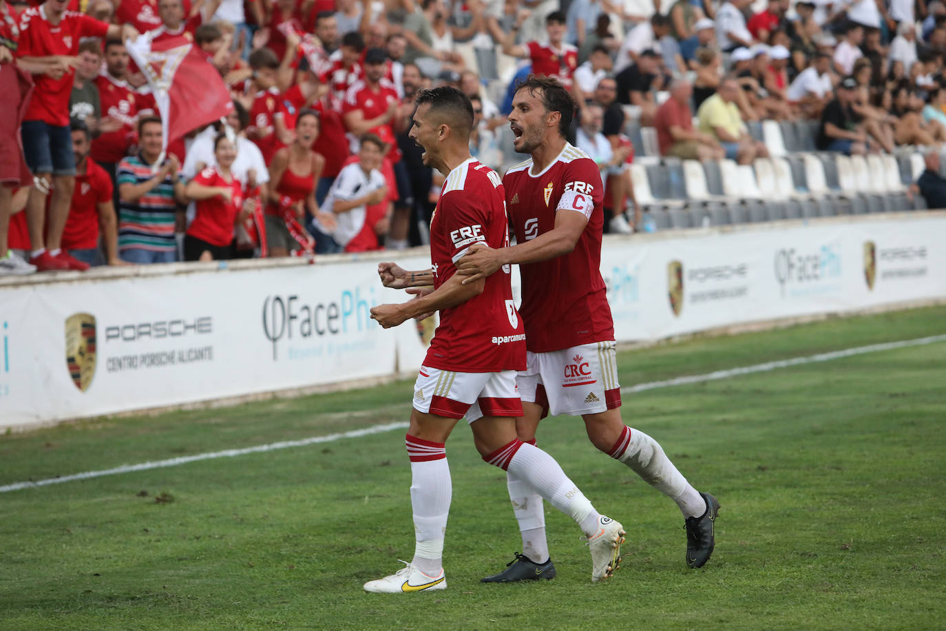 Fotos: La victoria del Real Murcia frente al Intercity, en imágenes