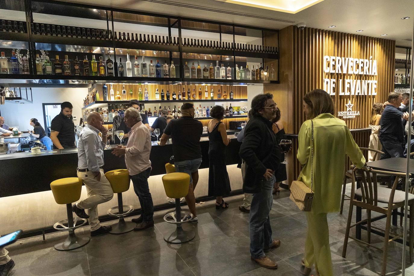 Fotos: Alviento abre para tratar de reactivar el ocio del puerto de Cartagena