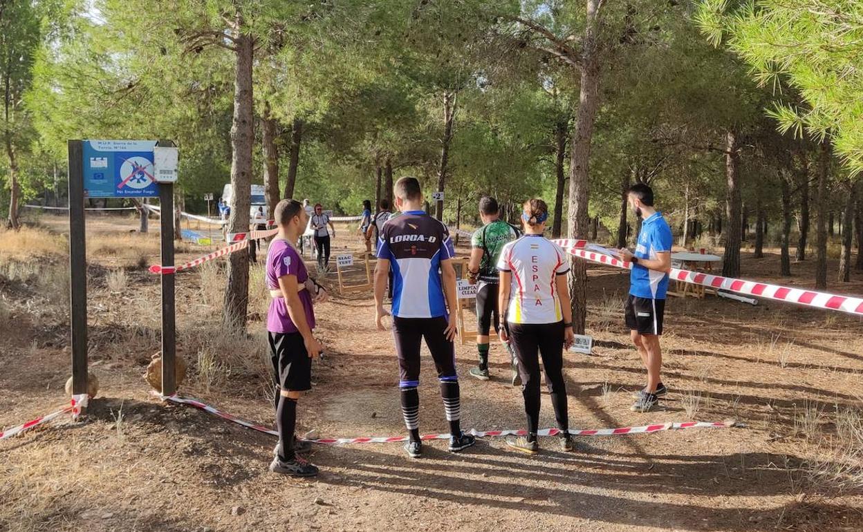 Participantes en la jornada de orientación, este domingo.
