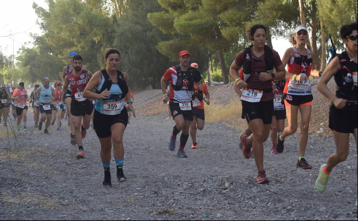 Corredores participantes en la Peñarrubia Lorca Trail, este domingo.