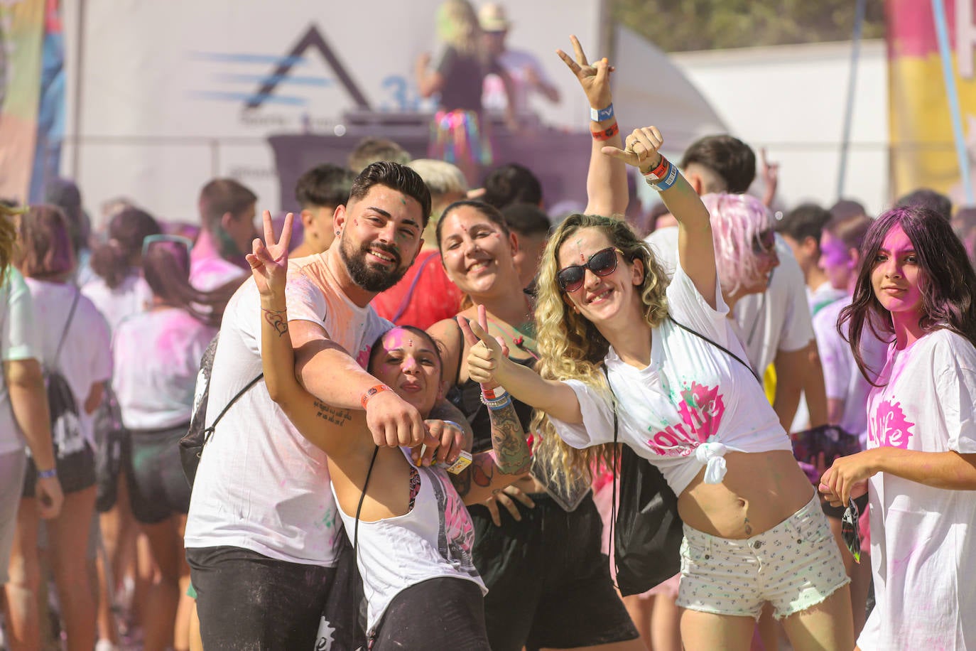 Un momento de la Holi Life Water celebrada este domingo en Cabezo de Torres. 