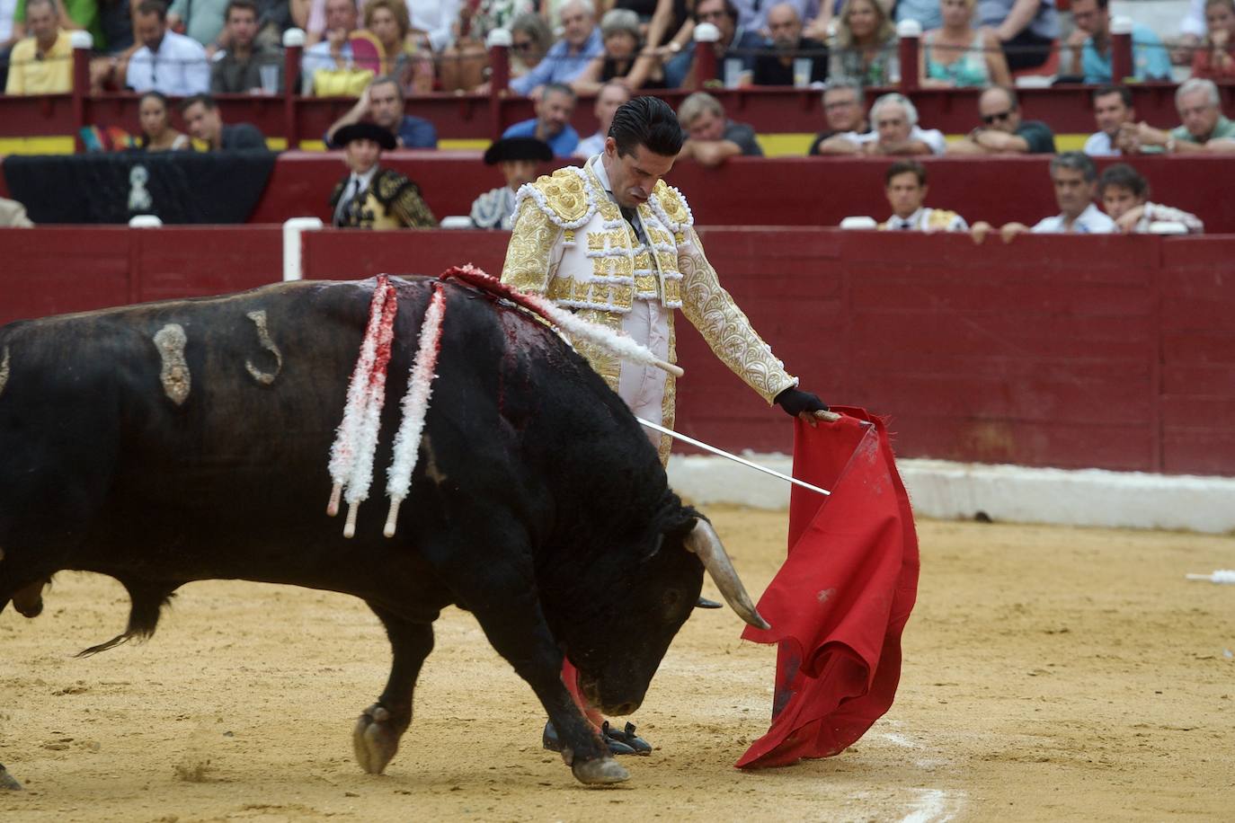 Fotos: Las imágenes de la primera corrida de la Feria Taurina de Murcia