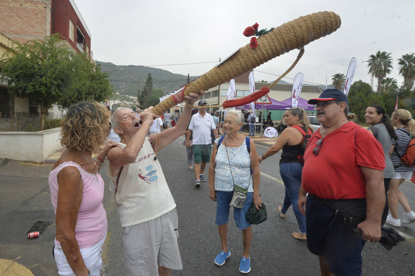 Miles de romeros acompañan a la Virgen de la Fuensanta de vuelta a su Santuario. 