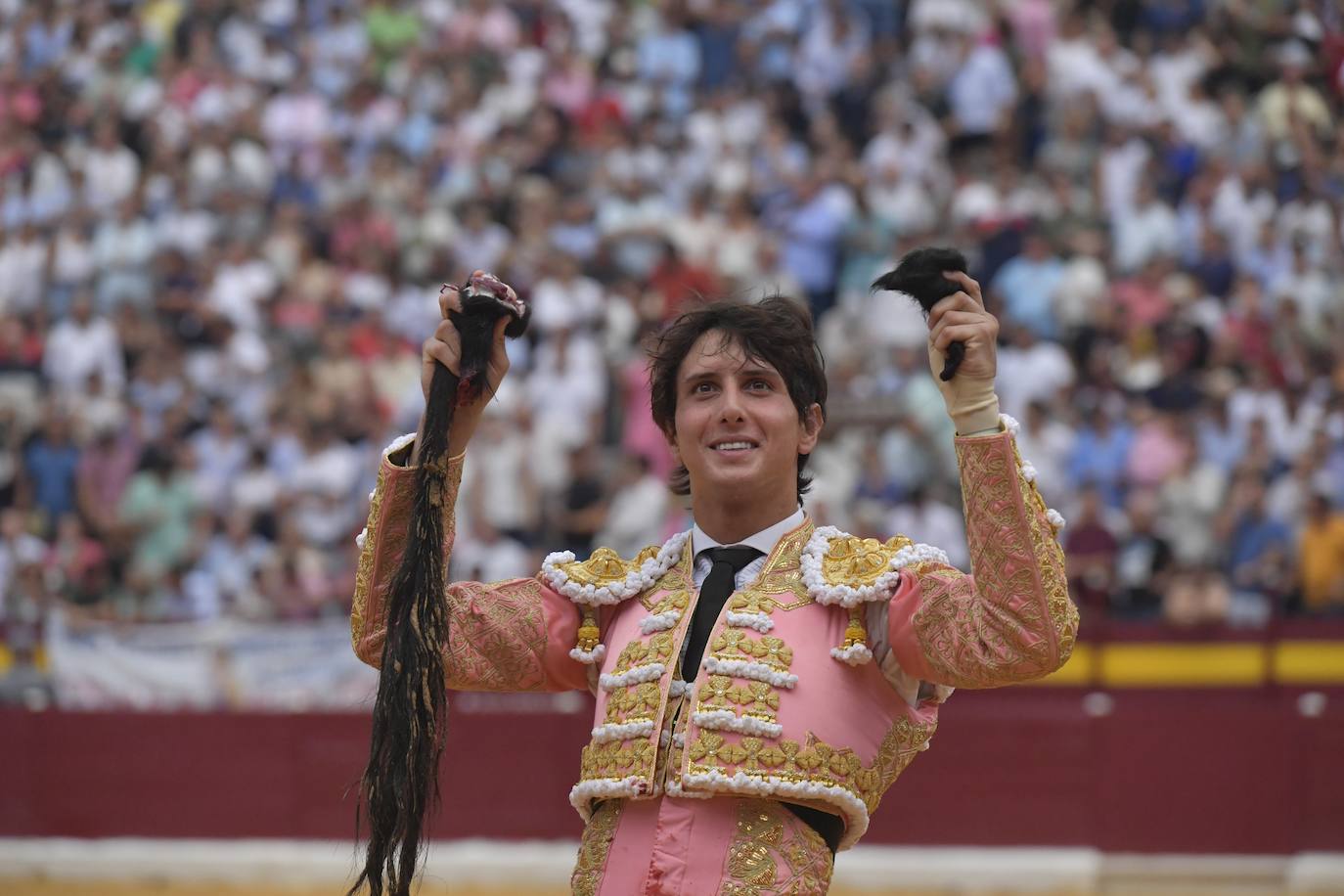Fotos: Rabos a pares en la corrida del martes de la Feria de Murcia