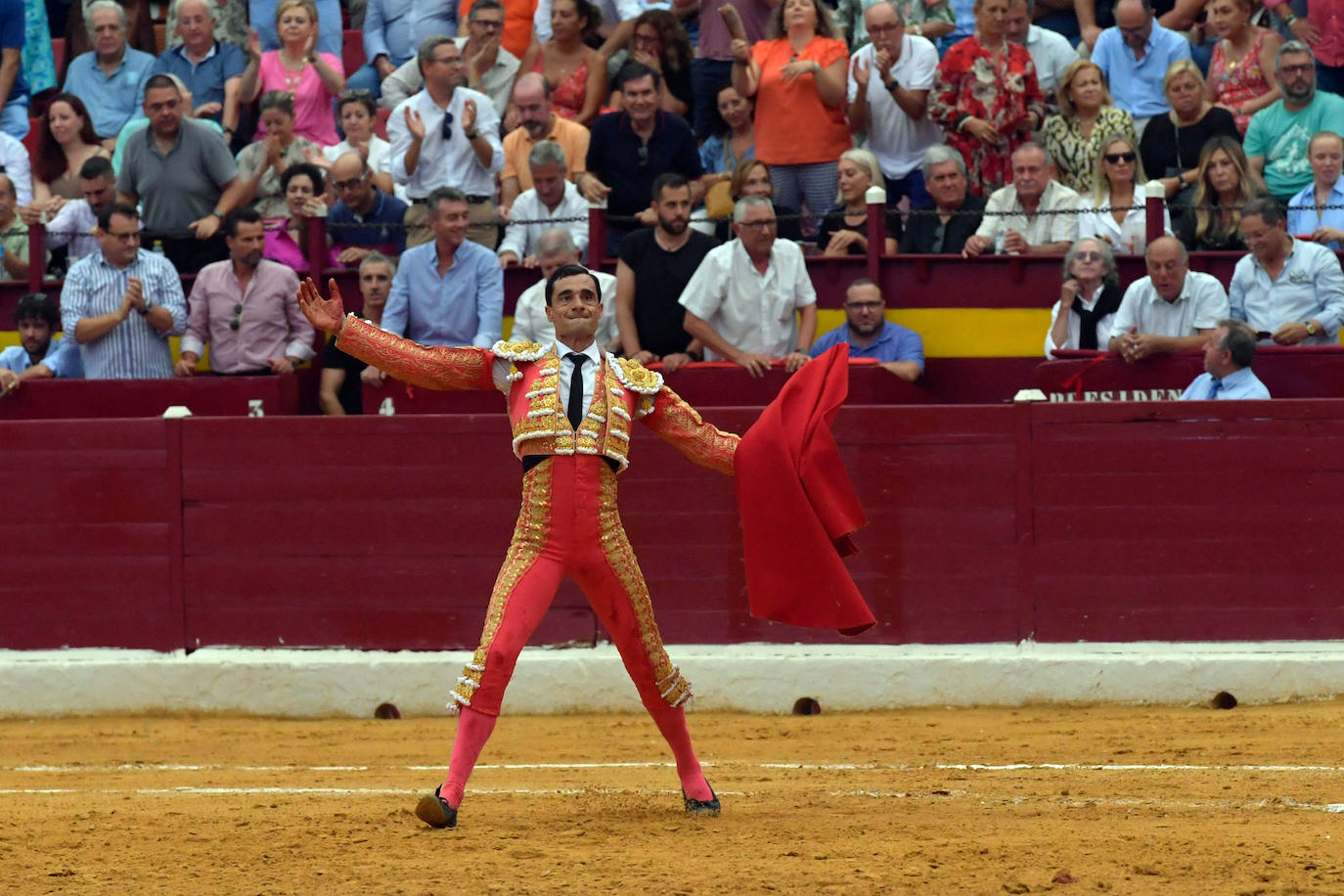 Fotos: Rabos a pares en la corrida del martes de la Feria de Murcia