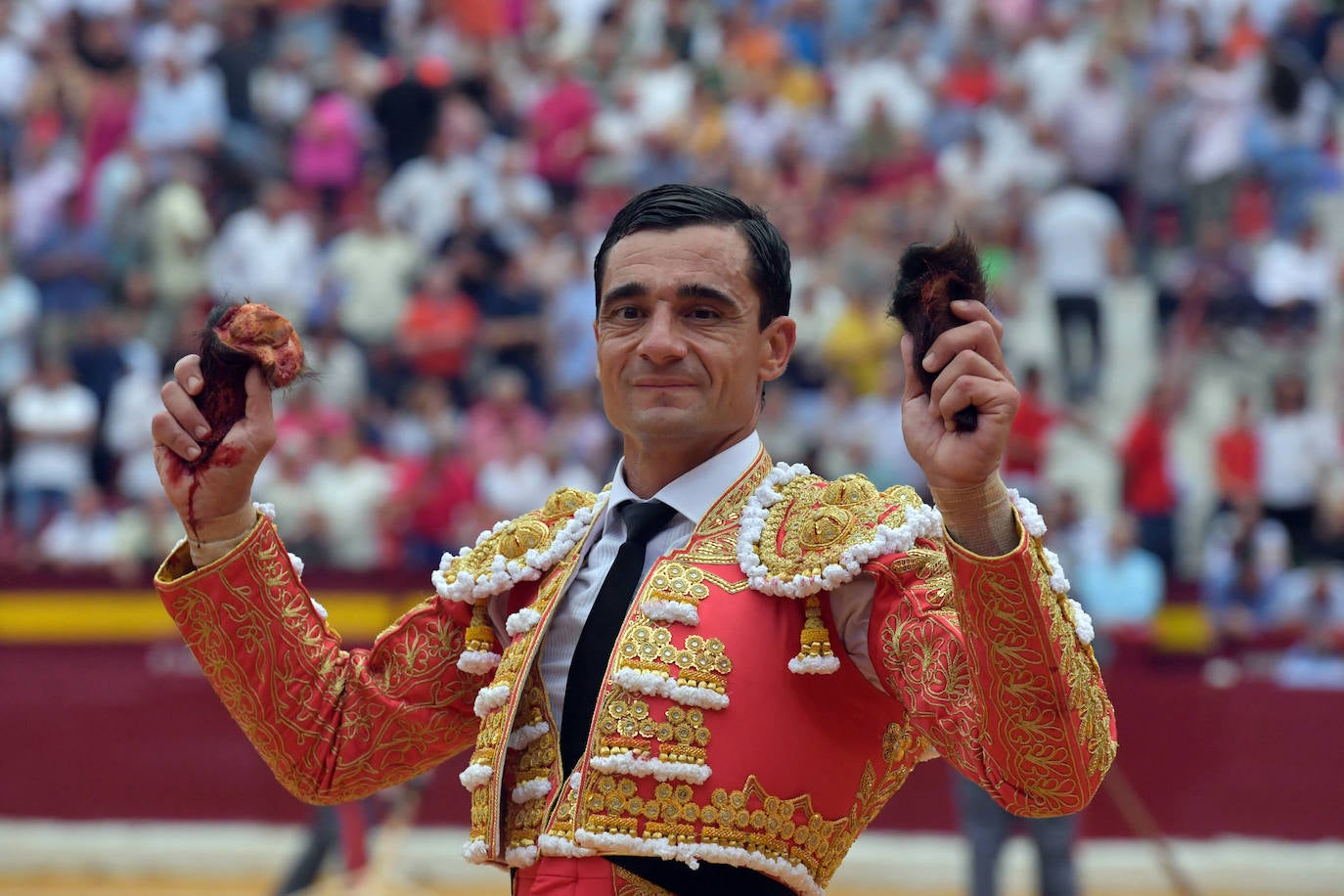Fotos: Rabos a pares en la corrida del martes de la Feria de Murcia