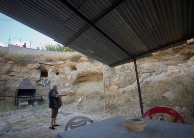 Imagen secundaria 1 - Años de espera para una obra que evite el desplome de una calle en Torreagüera