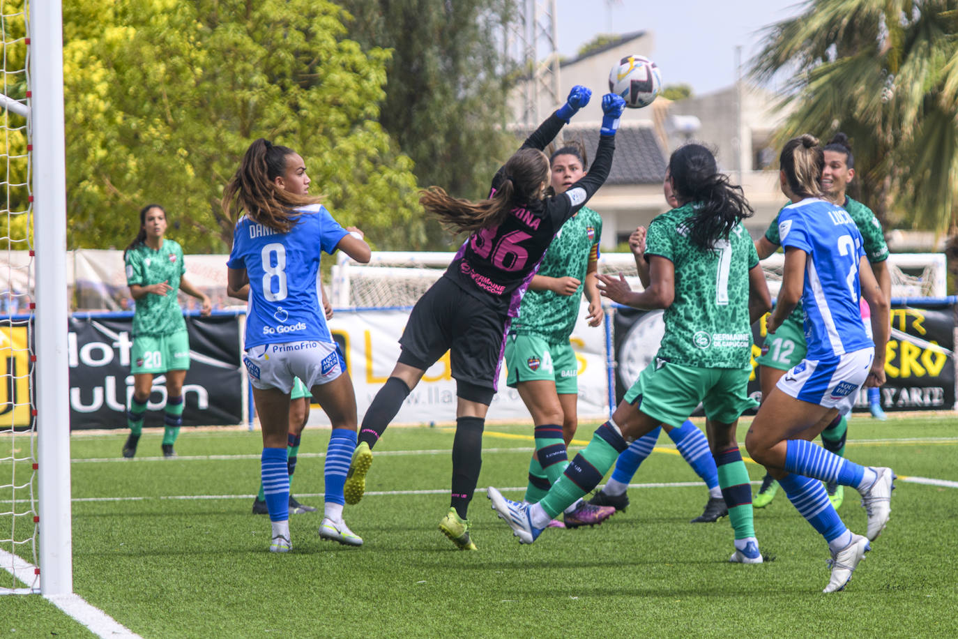 Fotos: El debut del Alhama en Primera División ante el Levante, en imágenes