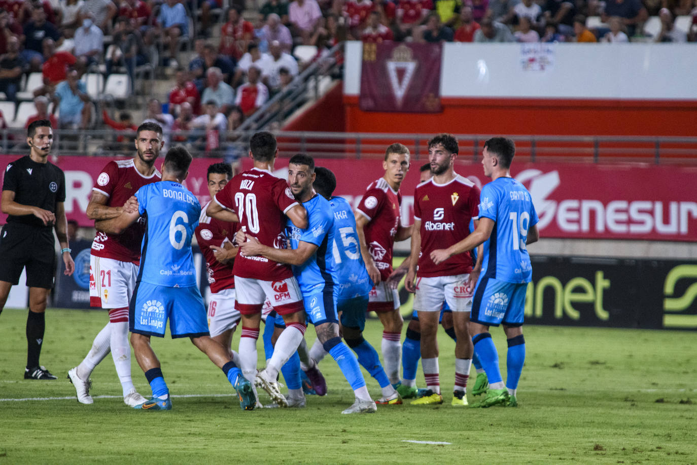 Fotos: El empate del Real Murcia frente al Numancia, en imágenes