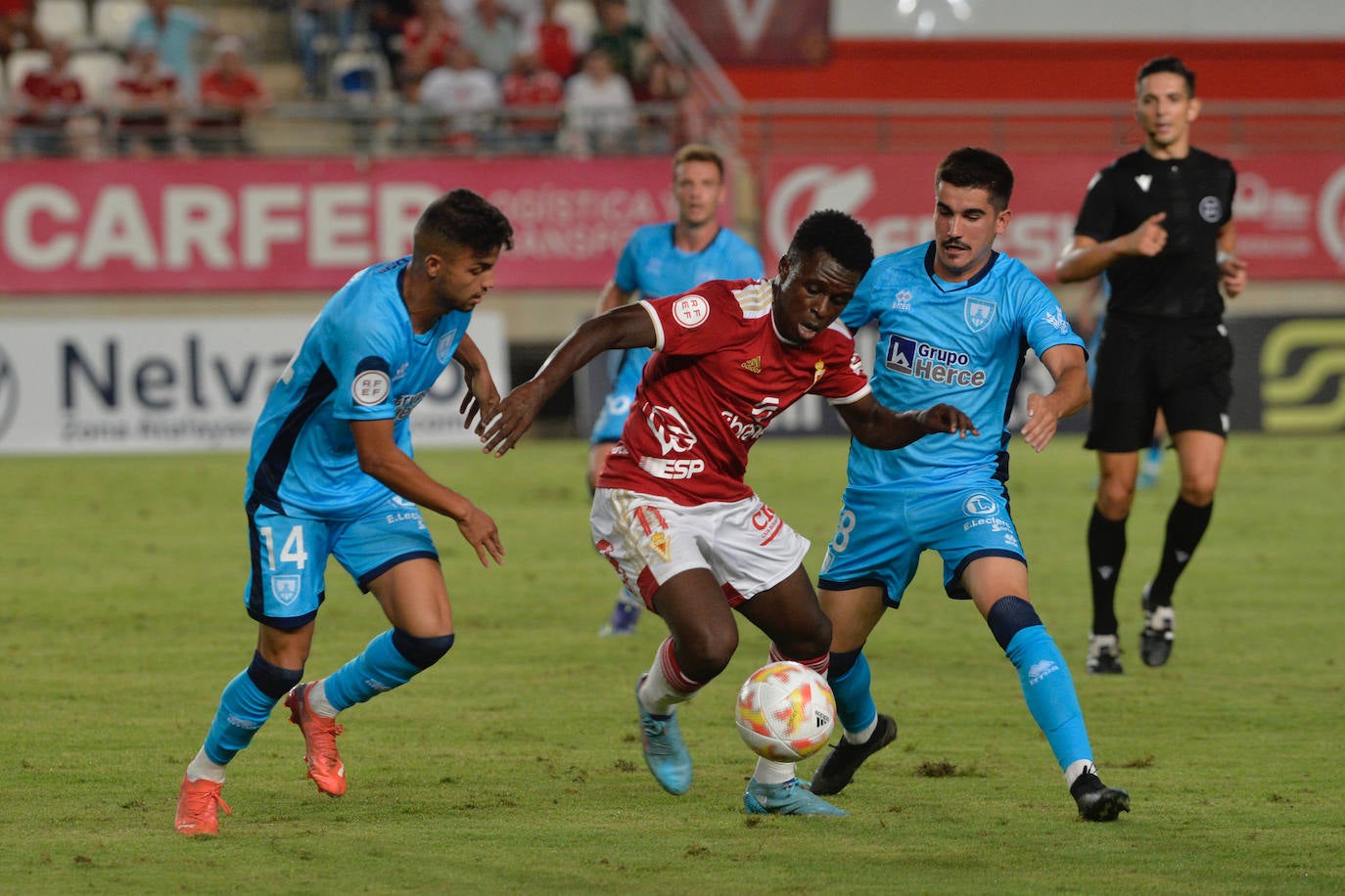 Fotos: El empate del Real Murcia frente al Numancia, en imágenes