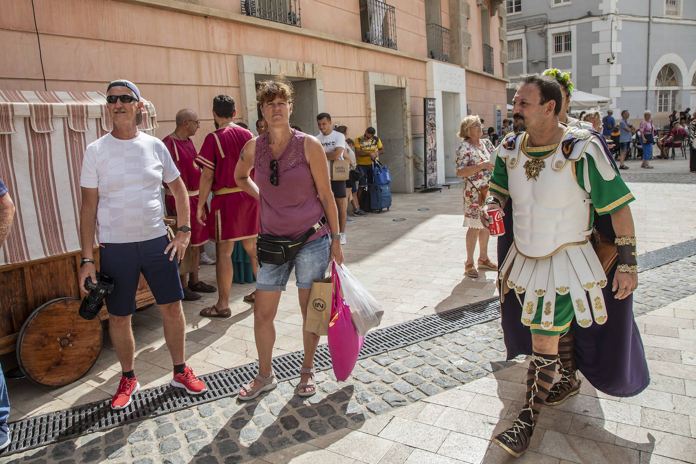 Fotos: Turistas en Carthagineses y Romanos