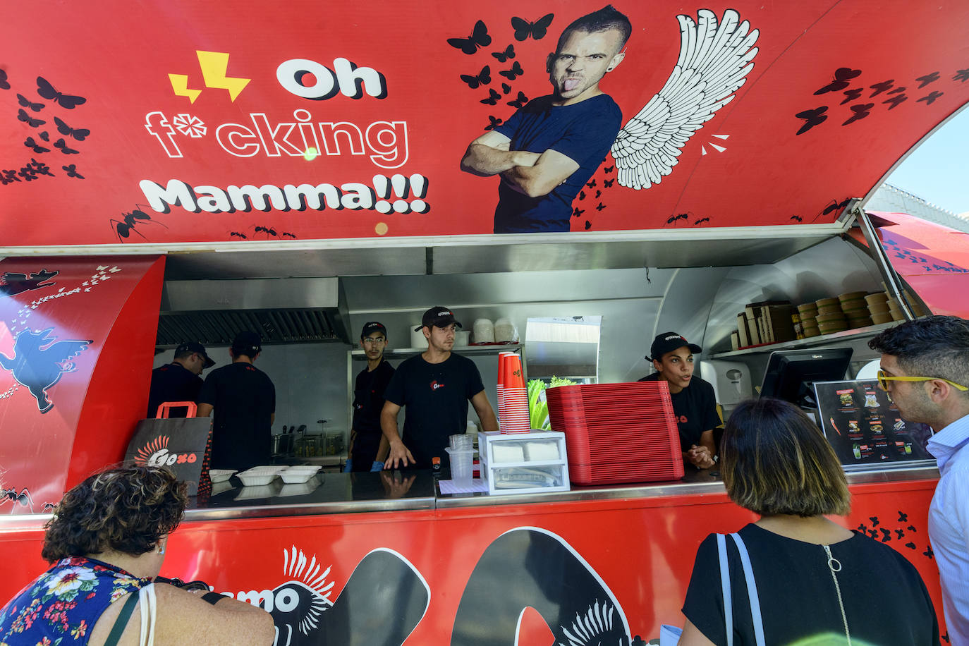 Fotos: El &#039;food truck&#039; GoXO de Dabiz Muñoz abre sus puertas en Murcia