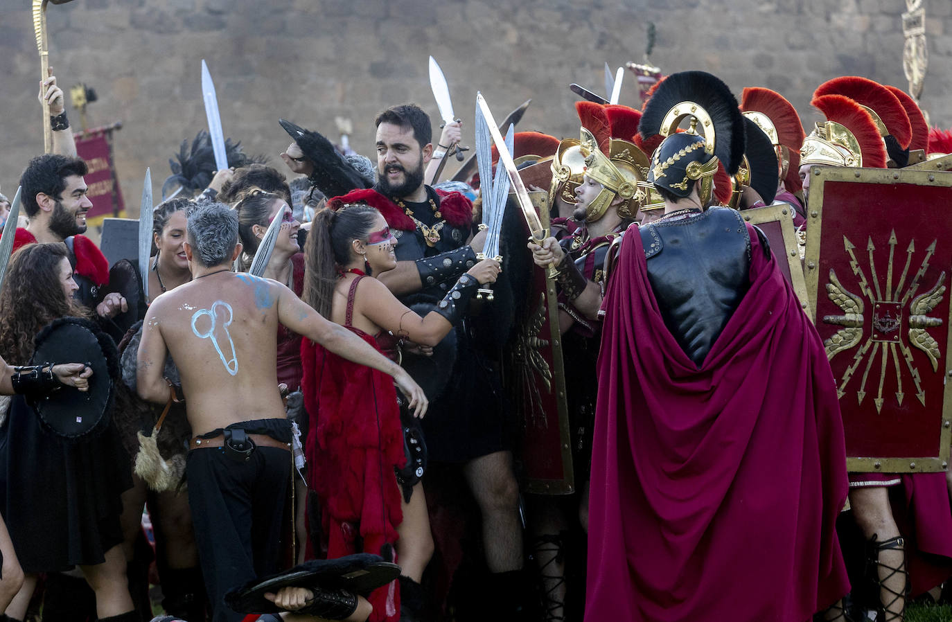 Fotos: Casi cinco mil personas disfrutan en Cartagena de la batalla por la toma de Qart Hadast