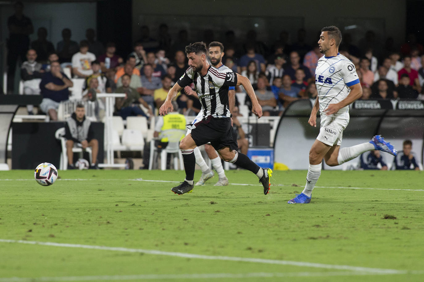 Fotos: El empate entre el FC Cartagena y el Deportivo Alavés, en imágenes
