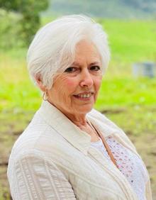Imagen secundaria 2 - María Trinidad Herrero y Julia Fernández.