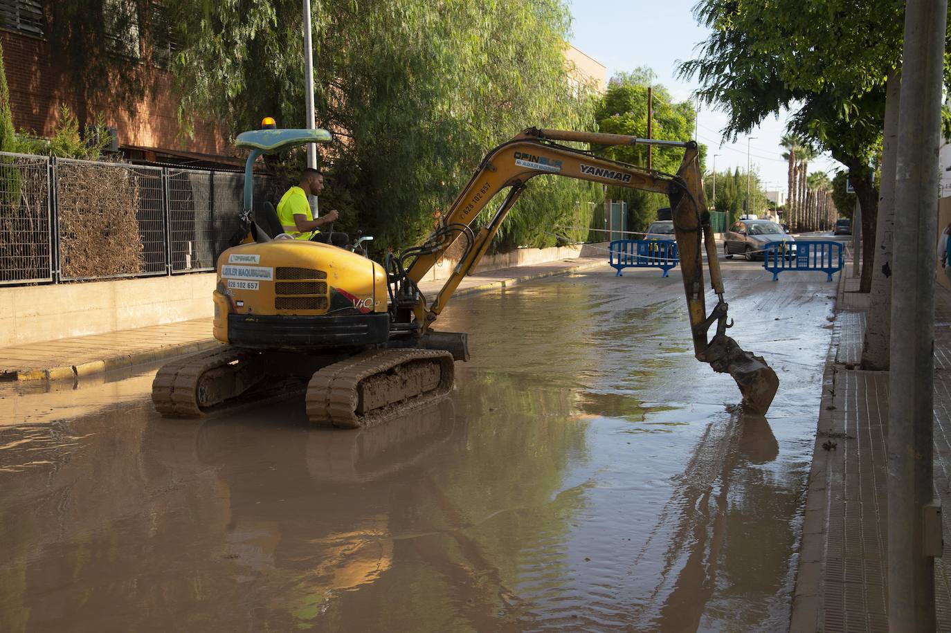 Fotos: El aviso rojo por lluvias deja en Los Alcázares 130 litros acumulados, en imágenes