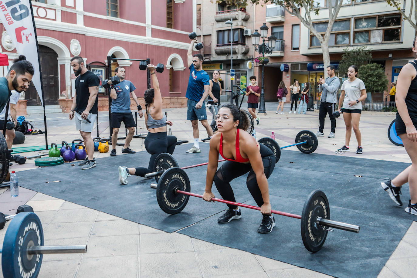 Fotos: Atletismo infantil y exhibición de crossfit, en imágenes