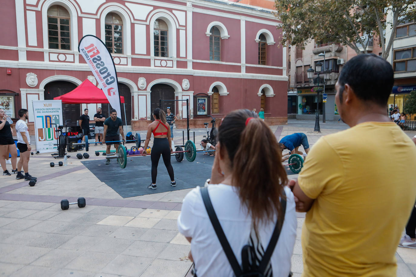 Fotos: Atletismo infantil y exhibición de crossfit, en imágenes