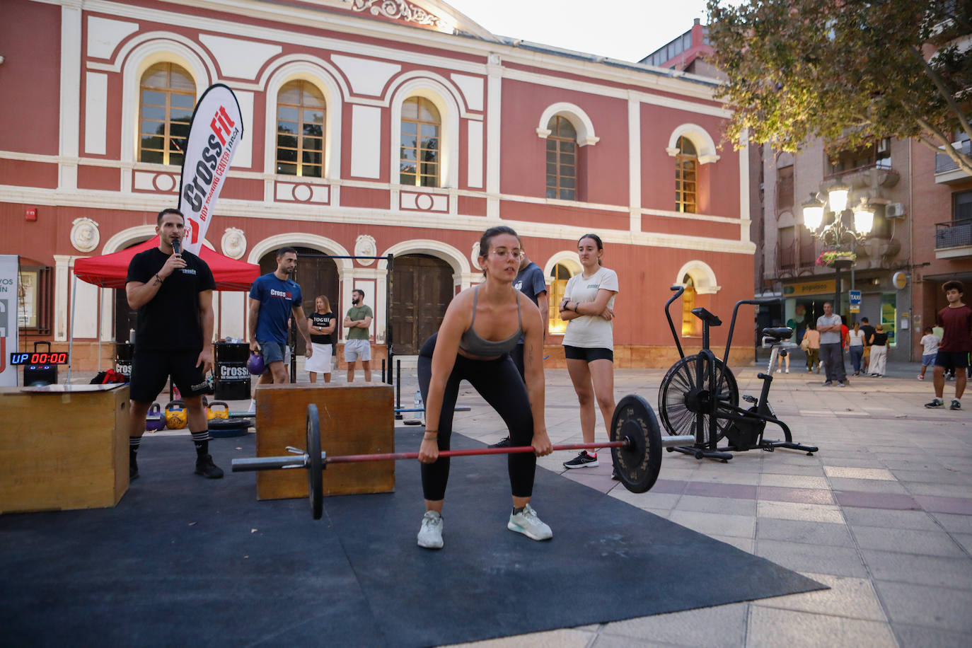 Fotos: Atletismo infantil y exhibición de crossfit, en imágenes