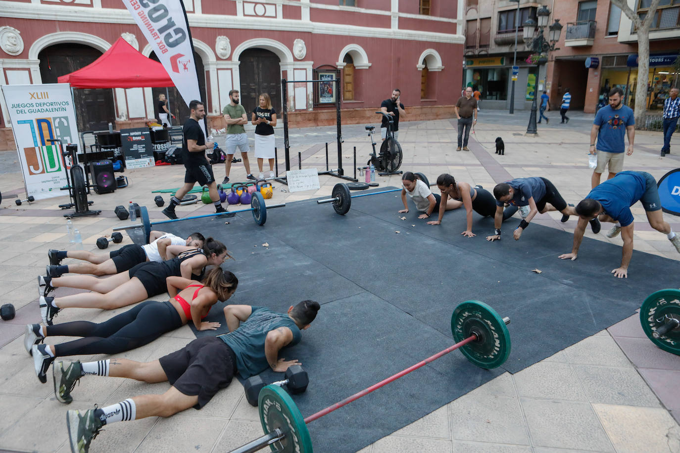 Fotos: Atletismo infantil y exhibición de crossfit, en imágenes