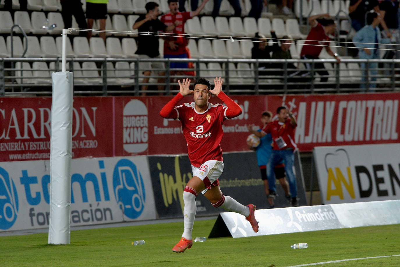 Fotos: La victoria del Real Murcia frente a la SD Logroñés, en imágenes